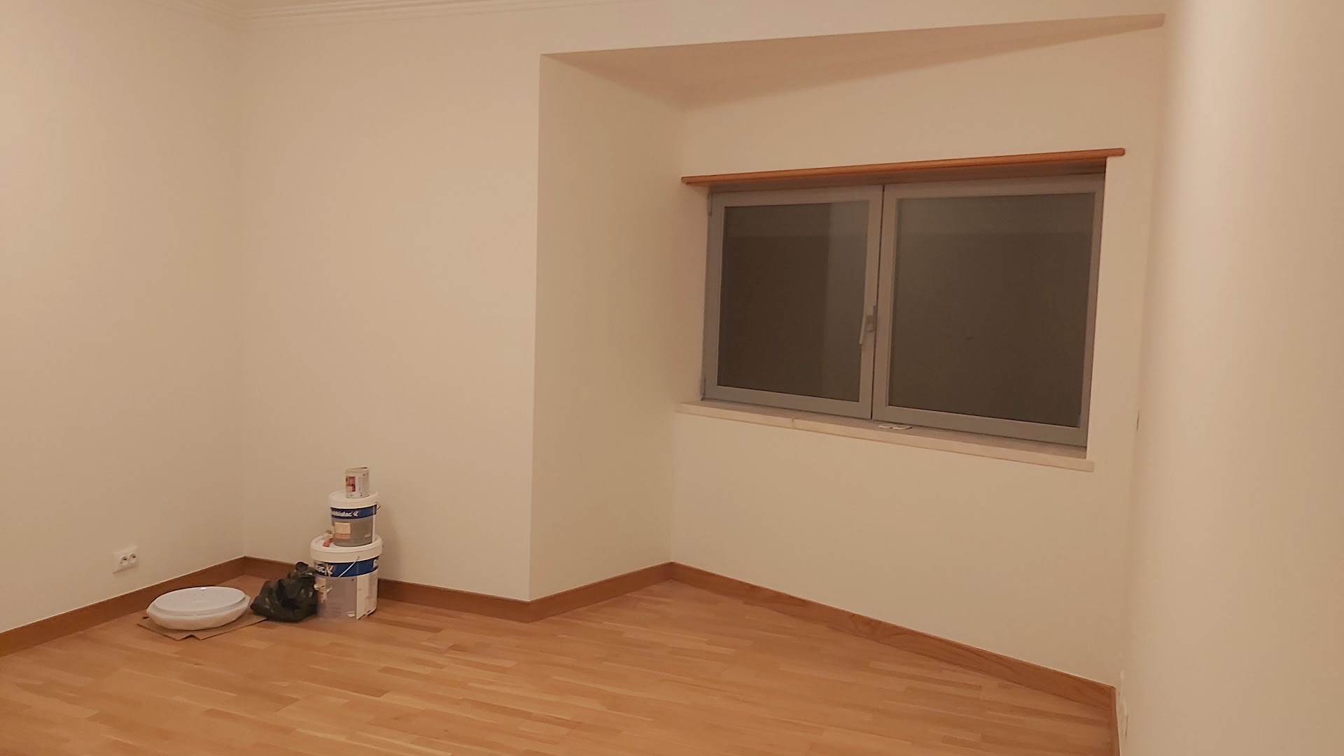 Marvila lisbon Painter &Tiles Services · Fotos 4